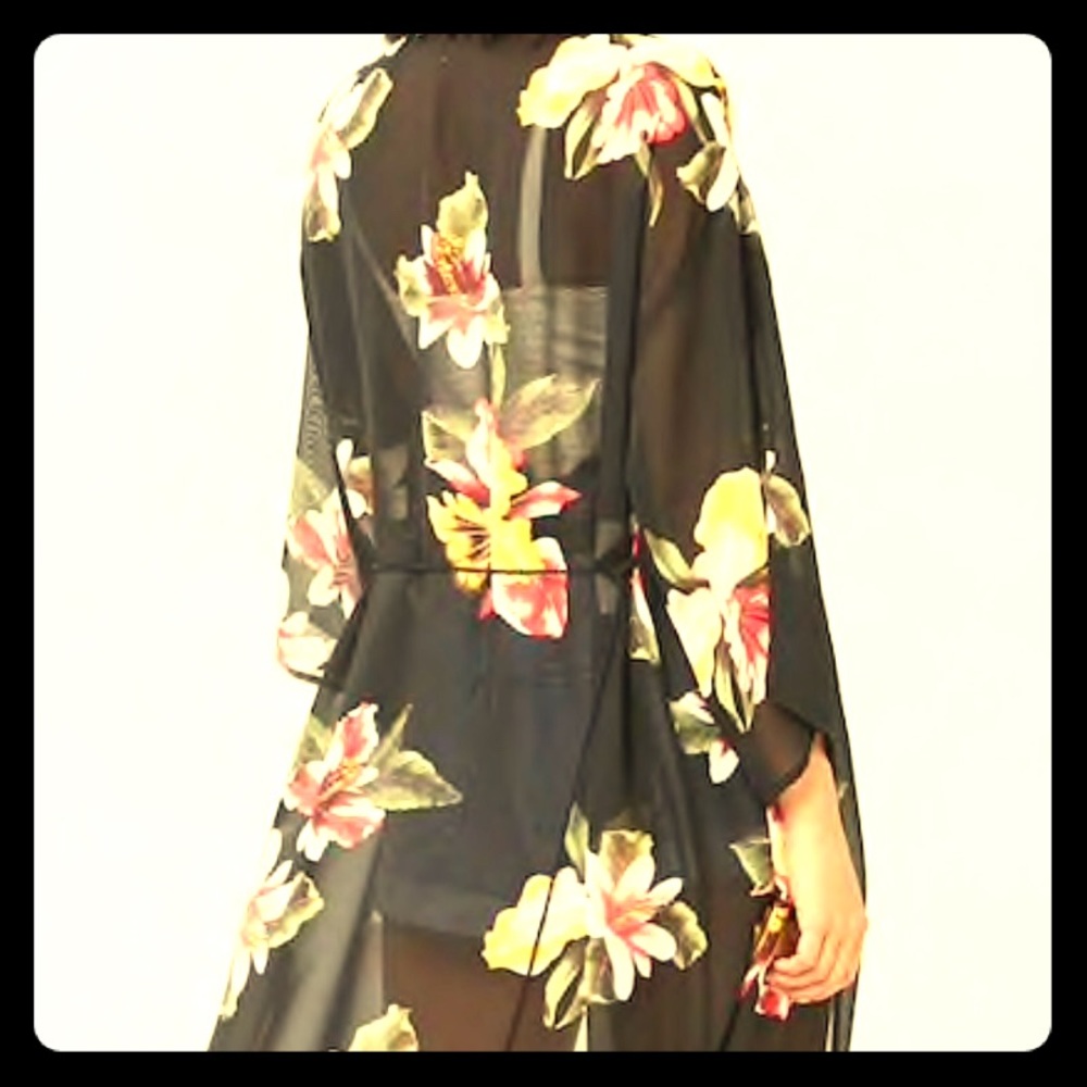 Brand New - Small Floral Longline Cardigan